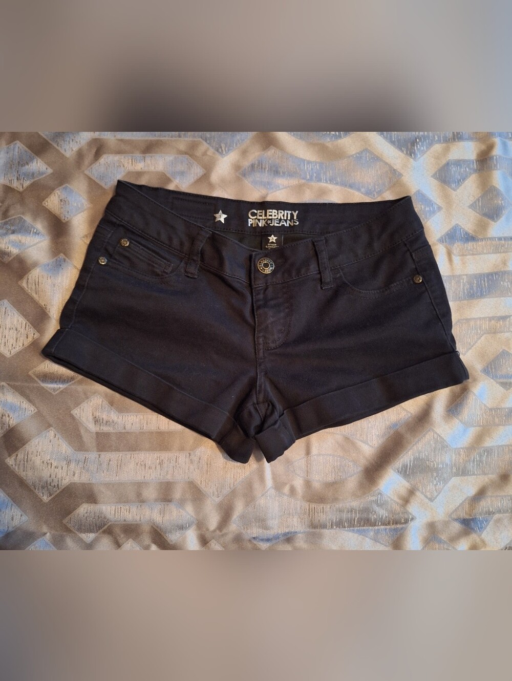Celebrity Pink Black Low-Rise Jean Shorts. Sz 3
